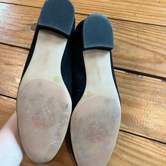 (387) *VINCE CAMUTO HEELS* - Picture 7 of 15